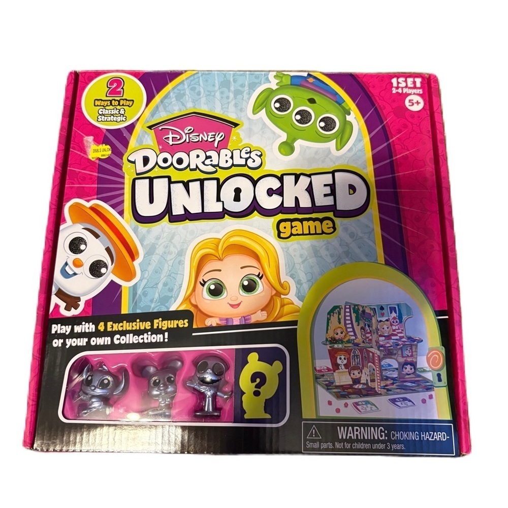 Disney Doorables Unlocked Game Board Game with 4 Figures NEW
